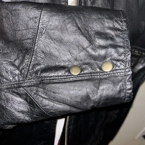 Men’s vintage Wilson, 100% leather biker, buckle jacket - Picture 3 of 11